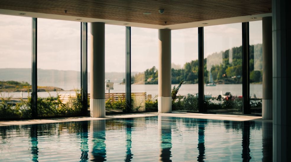 Jopa -25% kesän hotelliöistä