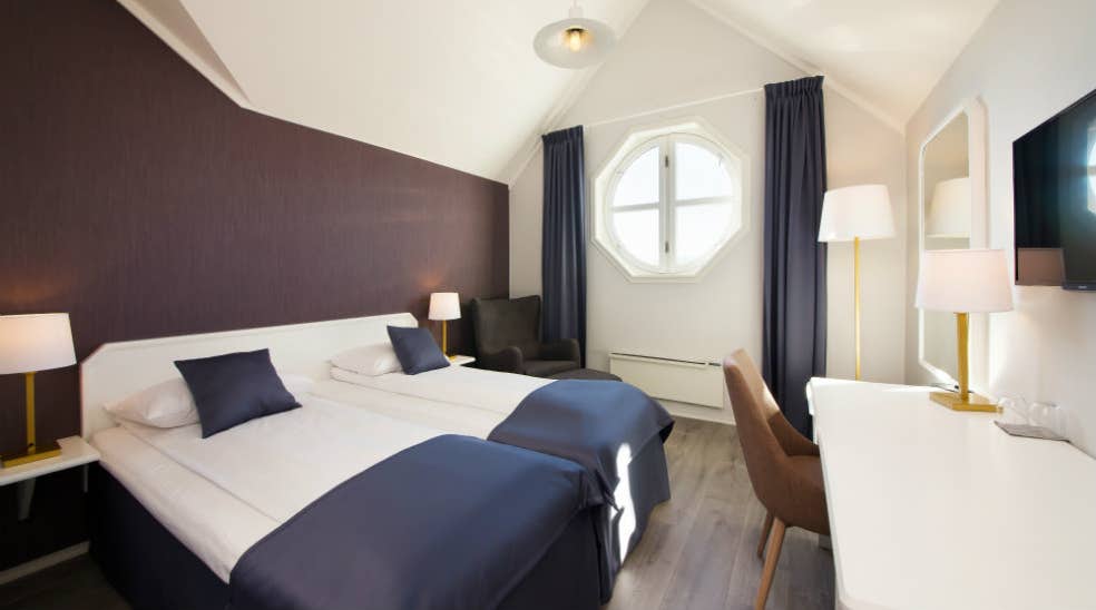 Vuoteet kahden hengen Standard-huoneessa, Clarion Collection Hotel Grand Gjövikissä